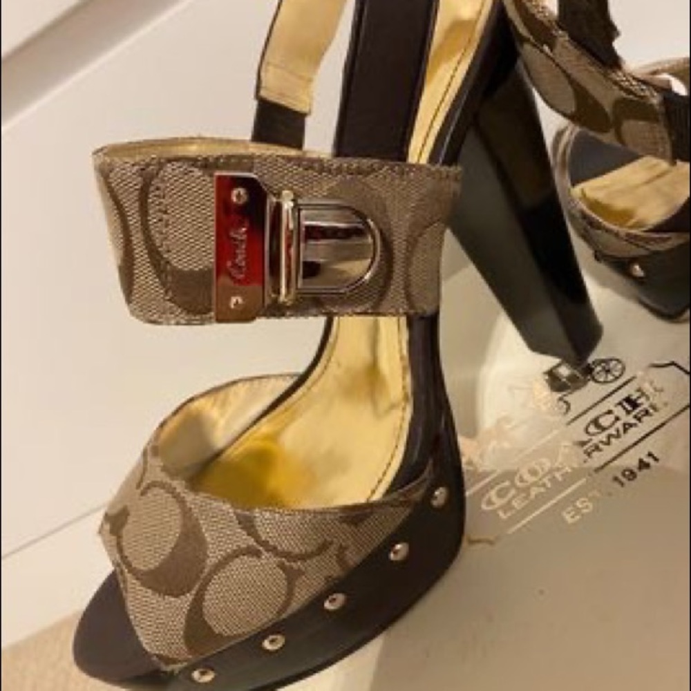 Coach sandal